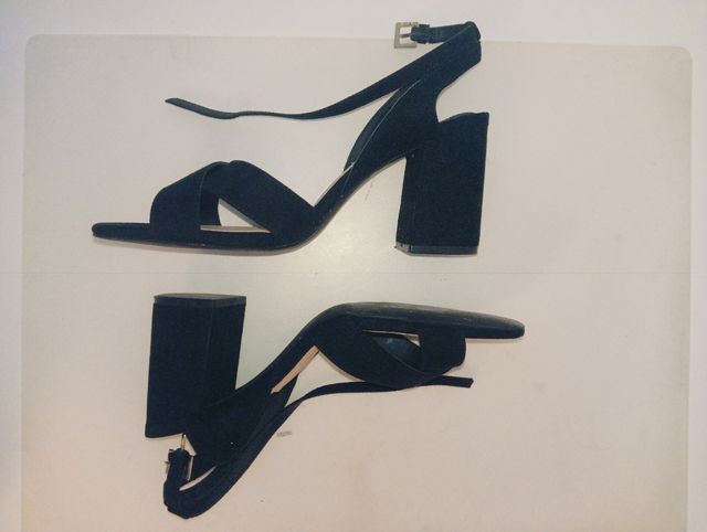 Zapatos de Tacon Ancho