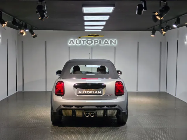 MINI JOHN COOPER WORKS CABRIO
