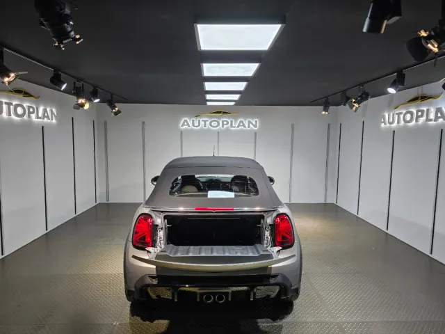 MINI JOHN COOPER WORKS CABRIO