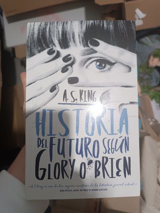 Historia del futuro según Glory O'Brien