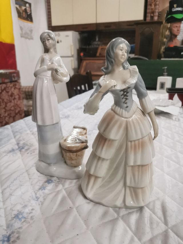 2 FIGURAS PORCELANA