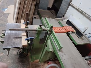 Maquina de carpinteria combinada