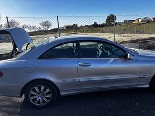 Mercedes-Benz  CLK 2009