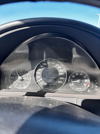 Mercedes-Benz  CLK 2009