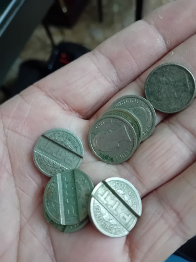 Vecchie monete, gettoni telef negoziabili