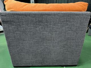 Uno o dos sillones individuales naranja y gris