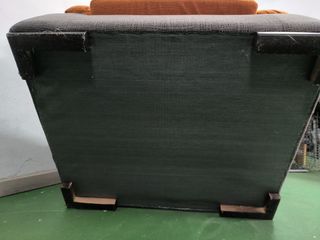 Uno o dos sillones individuales naranja y gris