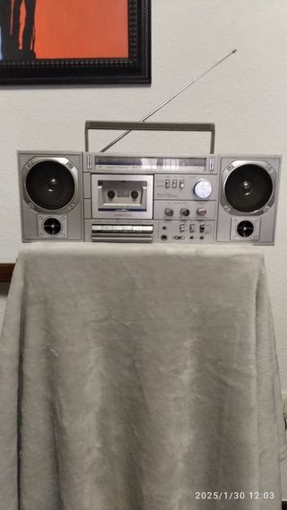 RADIO CASSETTE