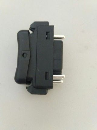 INTERRUPTOR ELEVALUNAS MERCEDES  W124