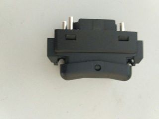 INTERRUPTOR ELEVALUNAS MERCEDES  W124