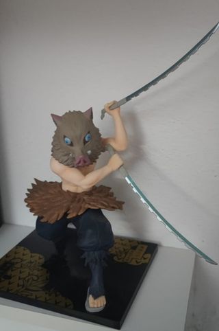 Mangas y figuras originales de Kimetsu no Yaiba
