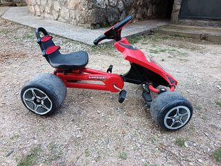 Coche pedales infantil 