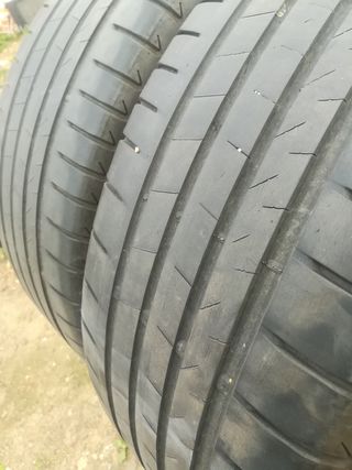 225/60/18-104V ,100H Parejas Bridgestone, Michelin