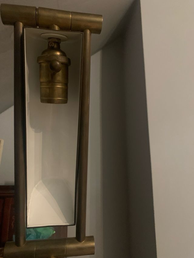 lampada da scrivania alta in ottone