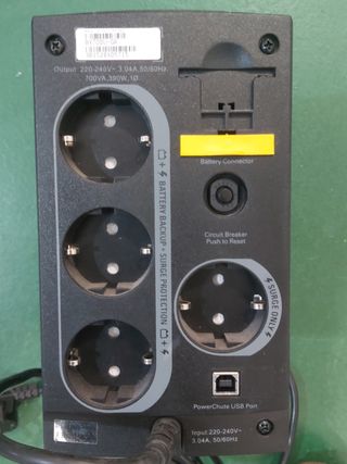SAI APC BX700U