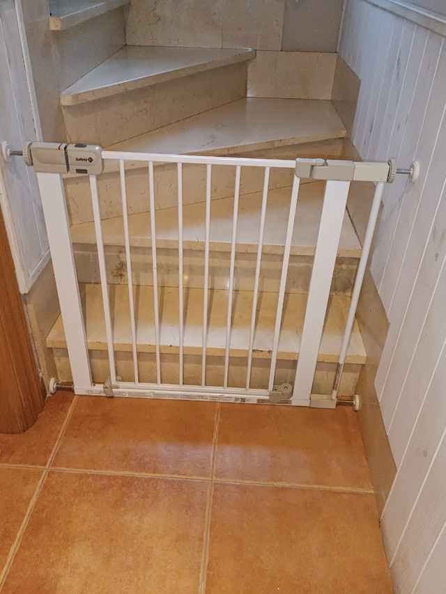 Barrera escalera safety 1st autoclose