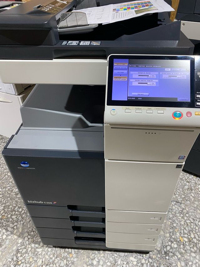Fotocopiadora konica minolta bizhub c308