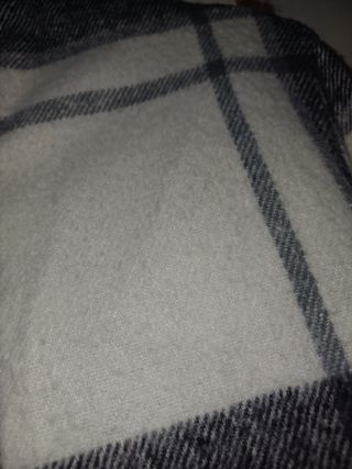 Chaqueta con gorro tipo sudadera