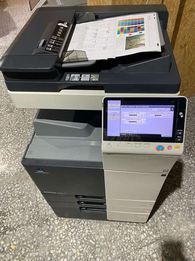 Fotocopiadora konica minolta bizhub c308