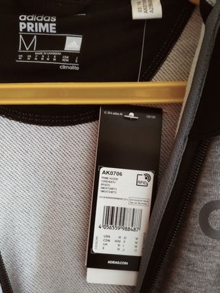 Chaqueta Adidas nueva 