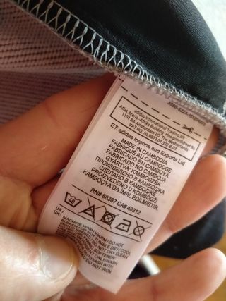 Chaqueta Adidas nueva 