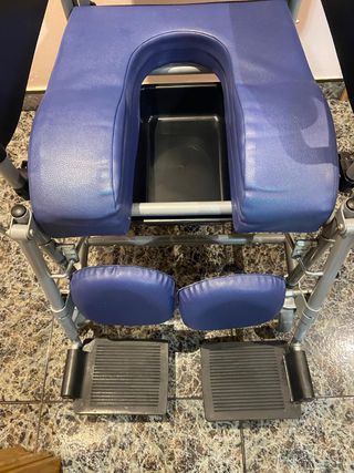 URGE - SILLA DE RUEDAS CON INODORO VERMEIREN