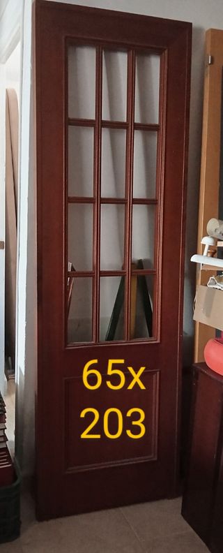 Puertas de madera maciza, nuevas. Precio por las 3
