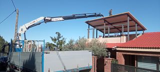 Alquiler camión grúa pluma (transportes)