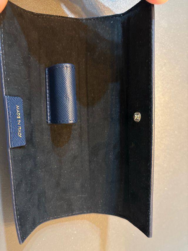 Estuche y bolígrafo Pix.