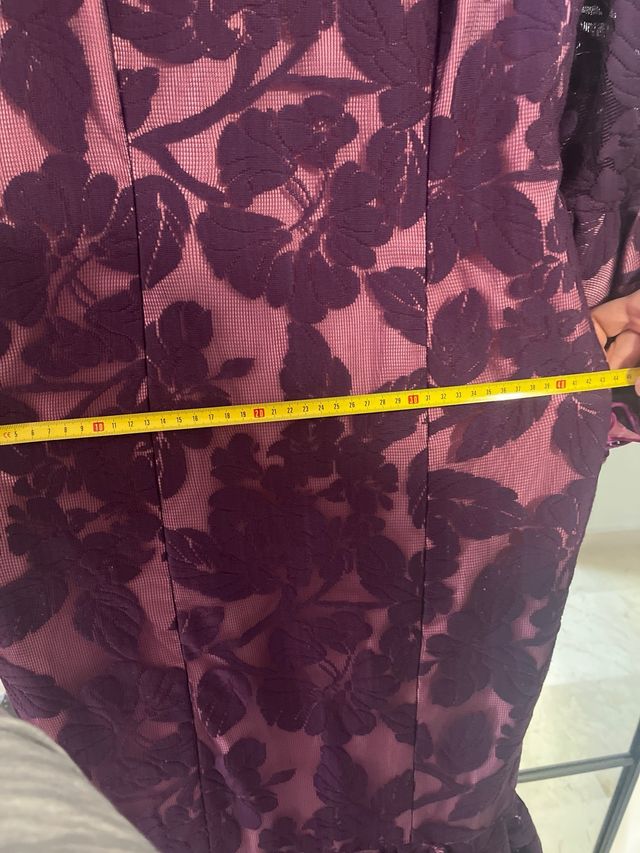 Vestido flamenca morado de encaje