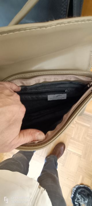 Lote de 7 bolsos de piel y de lona a Buen precio