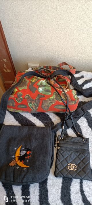 Lote de 7 bolsos de piel y de lona a Buen precio