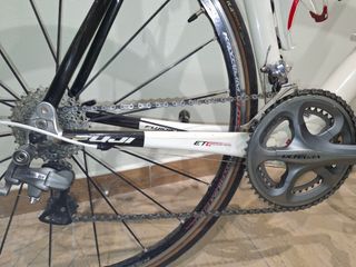 Bicicleta Carretera FUJI SST 2,00 Talla 58.