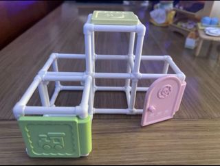 SYLVANIAN FAMILIES BABY TRAIN+BEBE+PARQUE INFANTIL