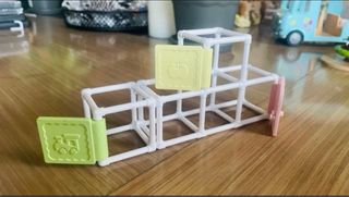 SYLVANIAN FAMILIES BABY TRAIN+BEBE+PARQUE INFANTIL