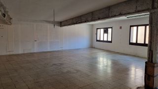 Nave industrial en venta en Cerdanyola sur en Mataró