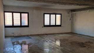 Nave industrial en venta en Cerdanyola sur en Mataró