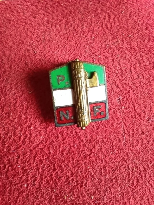 Pin da bavero ventennio fascista