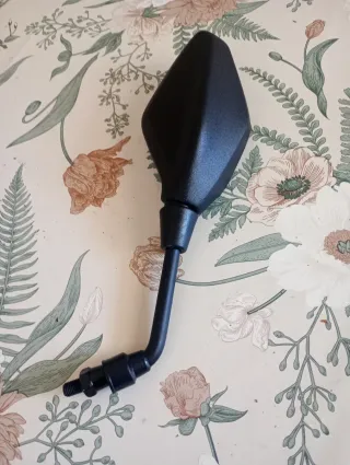 Espejo retrovisor de la Vogue 500 DS derecho nuevo