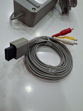 CABLE ALIMENTACIÓN Y RCA AV WII OFICIAL 