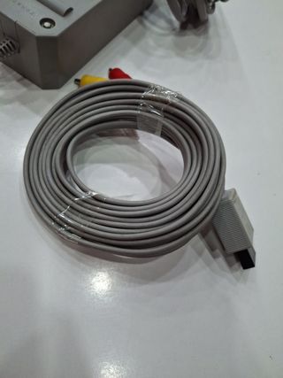 CABLE ALIMENTACIÓN Y RCA AV WII OFICIAL 