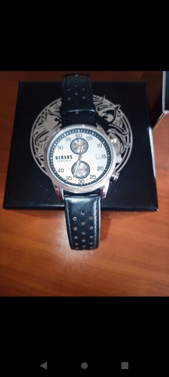Orologio Versus Versace