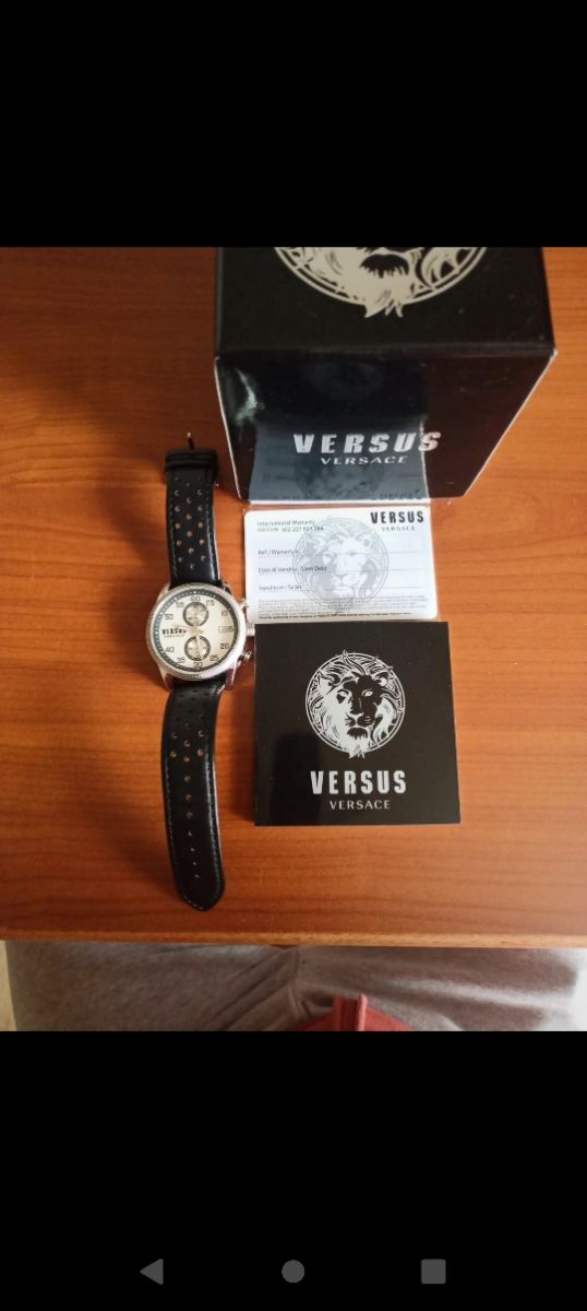 Orologio Versus Versace