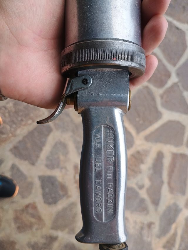 Antico attrezzo agricolo