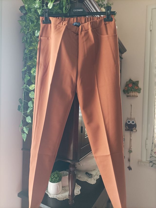 Pantalone elegante marrone donna