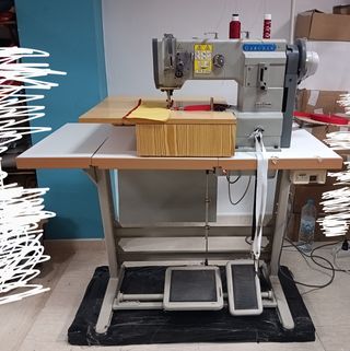 Maquina ribetear garudan,triple arrastre