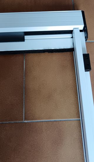 Zanzariera verticale a molla