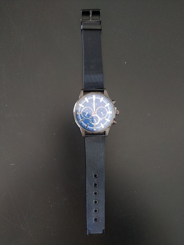 Reloj negro pulsera malla