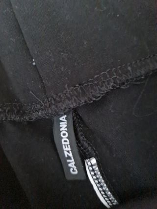 Leggin calzedonia negro con los laterales en vinil