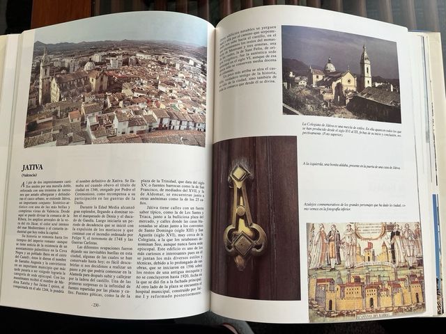 Bonito y completo libro Pueblos de España